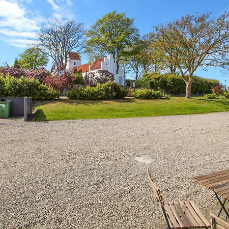 2 Bedroom Beautiful In Samso *