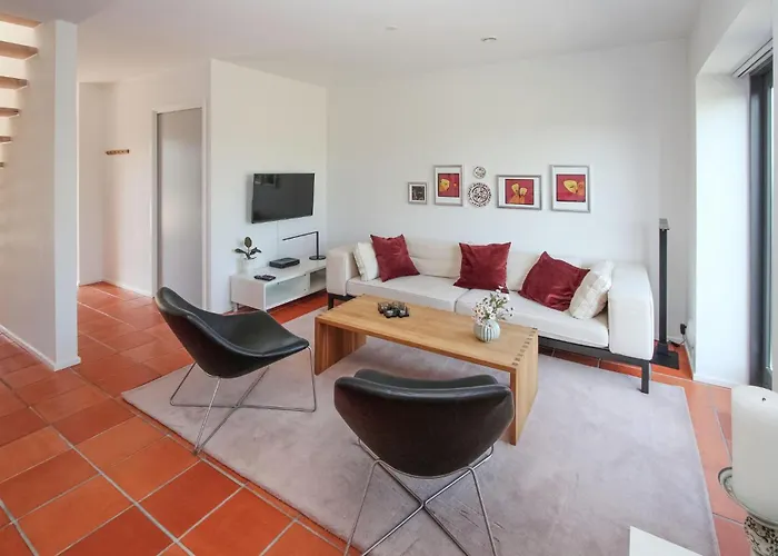 2 Bedroom Beautiful In *